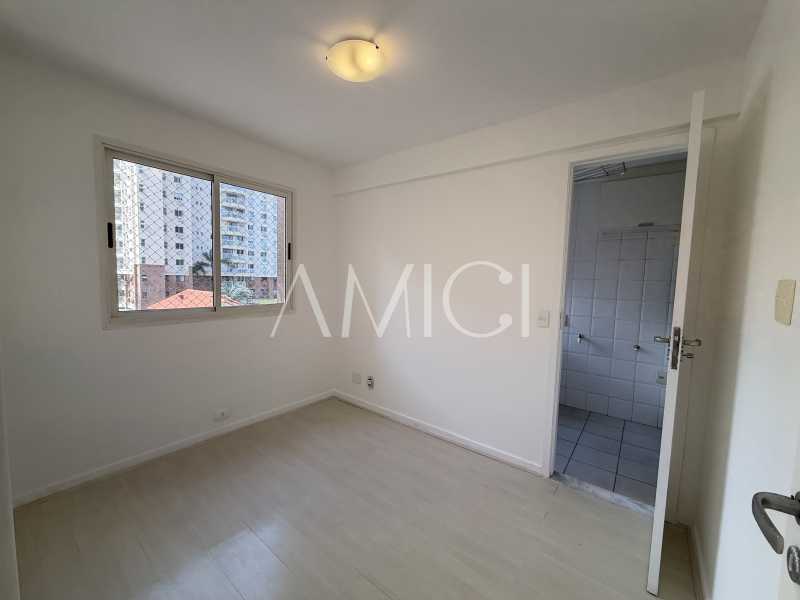 Apartamento 3 quartos para venda e aluguel Barra da Tijuca, Rio de Janeiro - R$ 1.200.000 - AIAP30062
