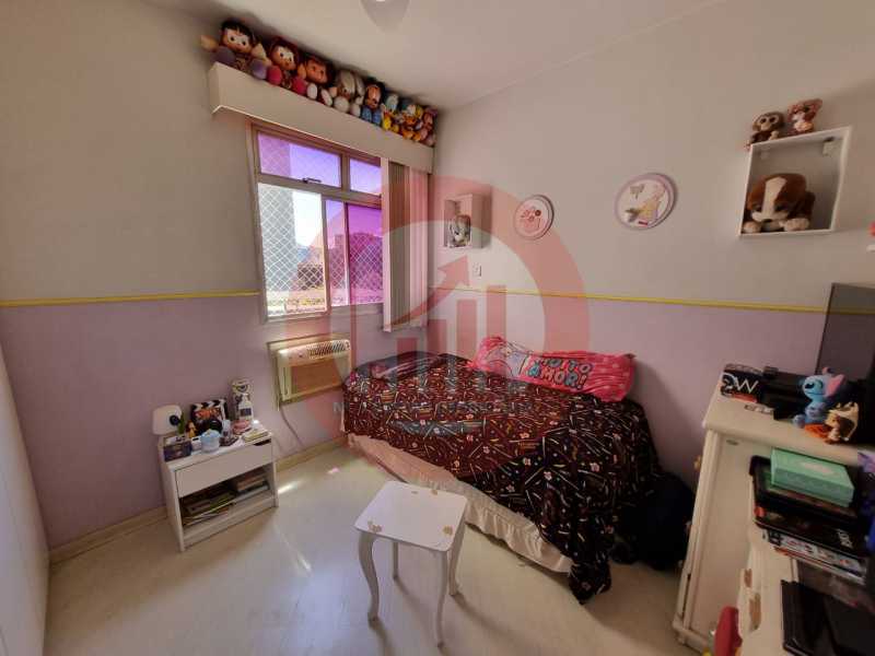 Quarto 2.  - 17