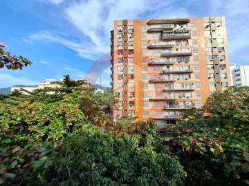 Apartamento à venda - 3 quartos com vaga de garagem, no bairro Vila Isabel. - RJ - TJAP30298