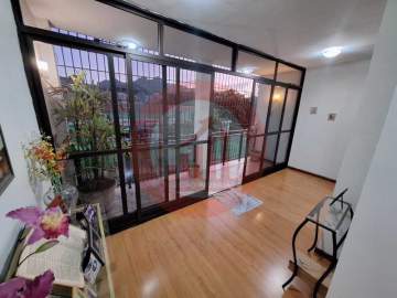 Casa triplex com terraço à venda - Riachuelo - TJCA30028