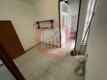 Casa de rua à venda 2 quartos e quintal - Tijuca - TJCA20023