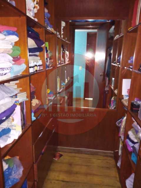 Closet quarto suíte.  - 13