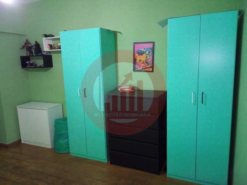 Quarto 2.  - 18