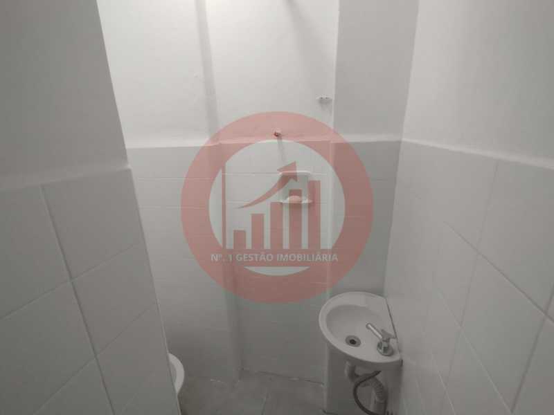 Banheiro de Apoio - 18