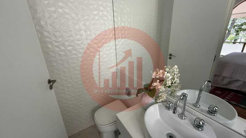 Lavabo Hall. - 10