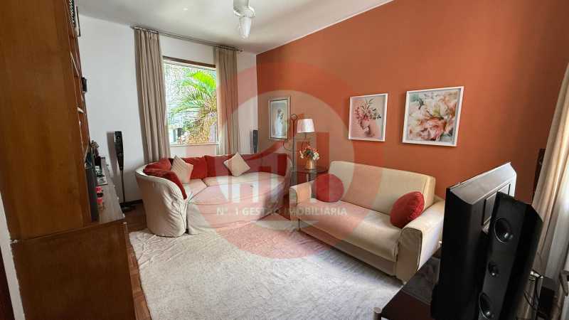 Quarto 2.  - 16