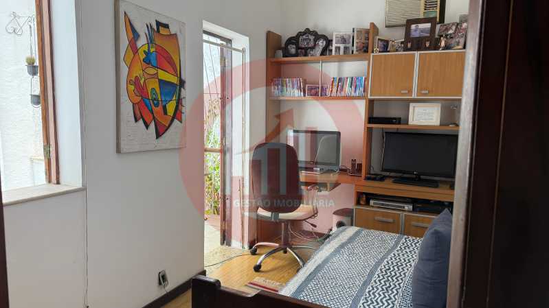 Quarto 4.  - 21