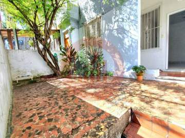 Apartamento tipo casa à venda 5 quartos. Rua Conde de Bonfim, Tijuca RJ. - TJAA50001