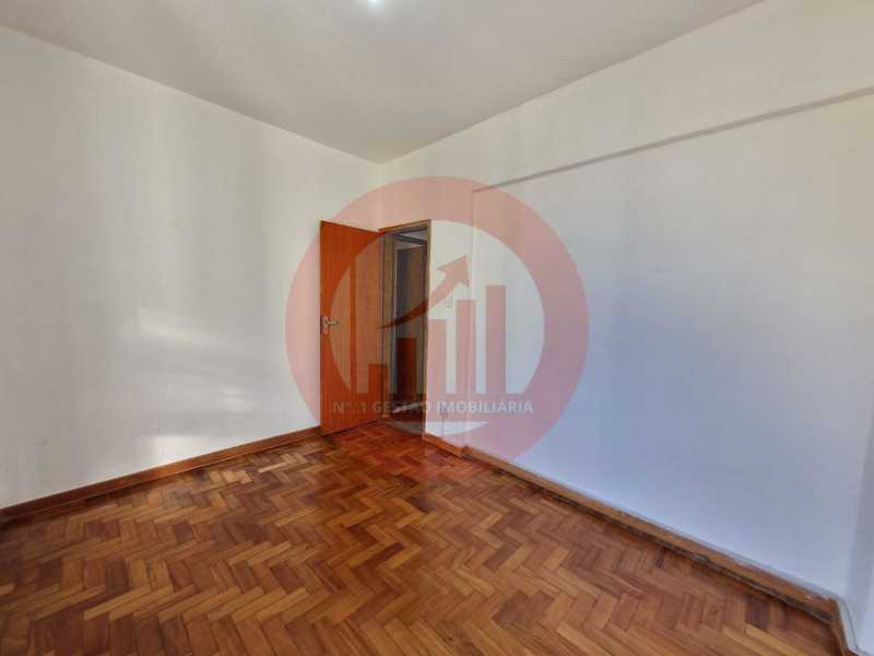 Quarto 2.  - 12