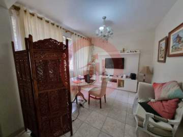 Imperdível - Casa Triplex na Tijuca, 3 Quartos (1 suíte) e 2 vagas próximo ao Shopping. - TJCA30033