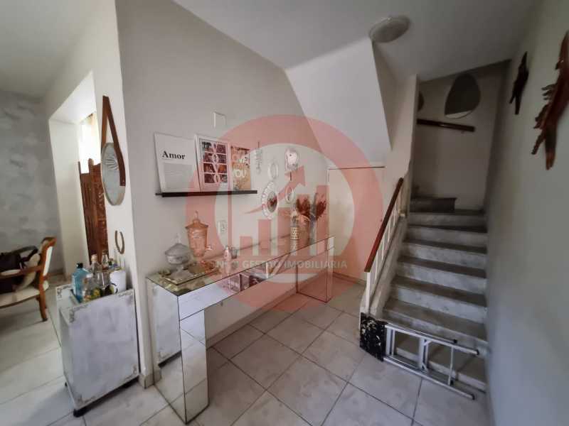 Sala 3 acesso à Escada.  - 9