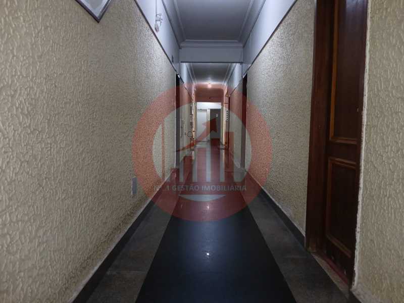 Corredor Interno - 21