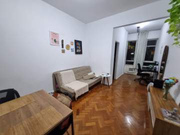 Apartamento Quarto Sala no coração da Tijuca, próximo à Pç Saenz Pena. - TJAP10176