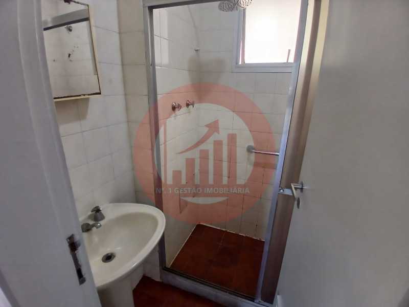 16 Banheiro Social. - 14