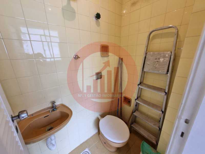 Conheça Banheiro de Serviço. do imóvel - Apartamento 4 quartos com 160 m² na Tijuca. - TJAP40055 - 27 Banheiro de Serviço. - 27