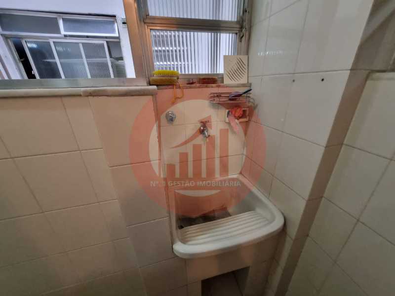 Área de Serviço.  - 27