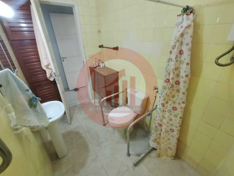 DEITADA ARY  14 - 14