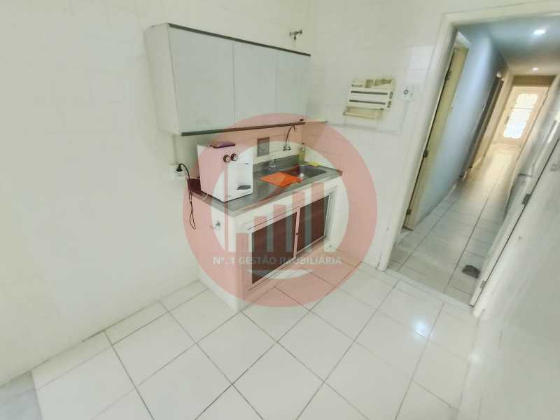 DEITADA ARY  16 - 16