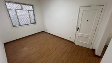 Ótima localização - Apartamento 2 quartos colado ao metro e Praça Saes Pena - TJAP20752