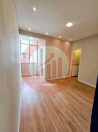 Ótima localização - Apartamento totalmente reformado com elevador e vaga - TJAP10198