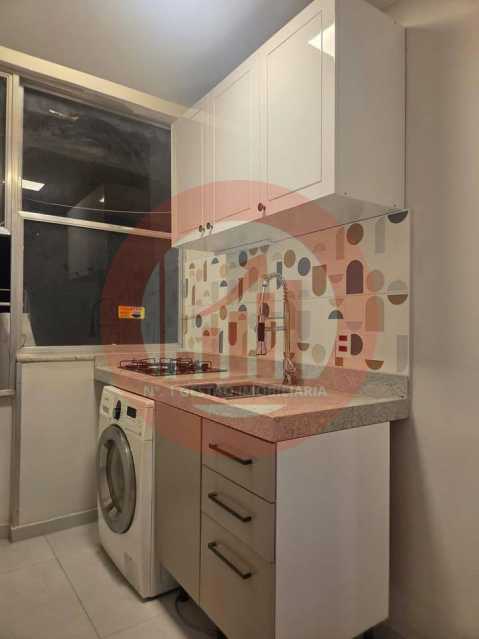 Conheça 16. do imóvel - Apartamento totalmente reformado com elevador e vaga - TJAP10198 - 15 16. - 15