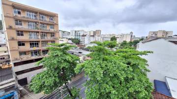 Imperdível - Apartamento 2 quartos, com varandão e vaga. - Teodoro da Silva - Vila Isabel - RJ - TJAP20794
