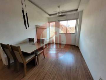 Ótima localização - Excelente quarto e sala totalmente reformado e colado no Méier - TJAP10088