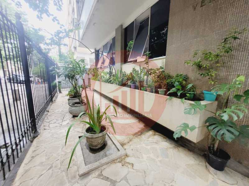 Jardim Condomínio - 24