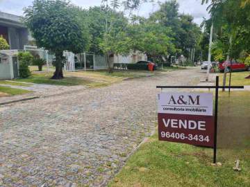 Terreno de esquina, condomínio fechado Barra - AMTR00002