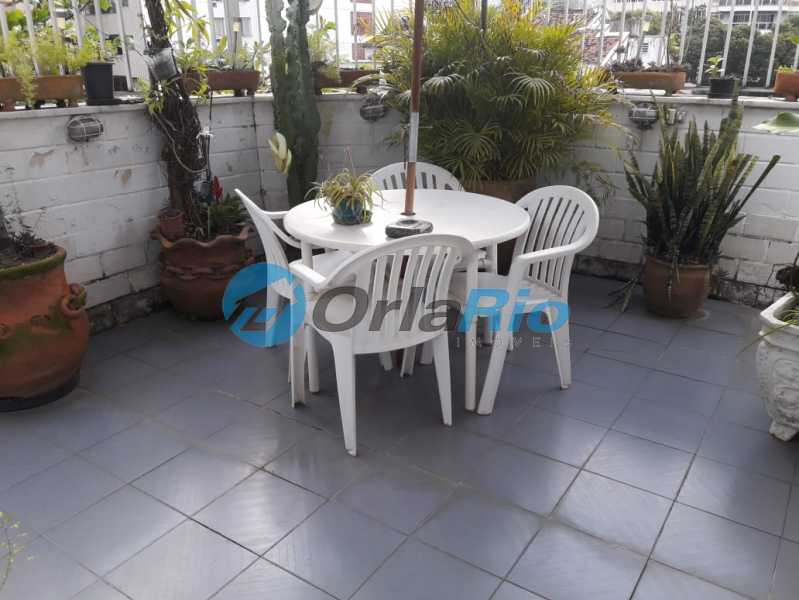 Conheça Varanda primeiro piso do imóvel - Cobertura à venda Rua Maestro Francisco Braga, Copacabana, Rio de Janeiro - R$ 2.470.000 - VECO40028 - 6 Varanda primeiro piso - 6