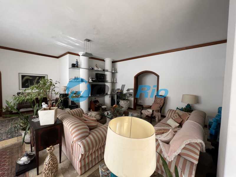 Conheça Sala estar do imóvel - Cobertura à venda Rua Maestro Francisco Braga, Copacabana, Rio de Janeiro - R$ 2.470.000 - VECO40028 - 9 Sala estar - 9