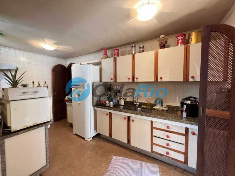 Conheça Cozinha do imóvel - Cobertura à venda Rua Maestro Francisco Braga, Copacabana, Rio de Janeiro - R$ 2.470.000 - VECO40028 - 30 Cozinha - 30