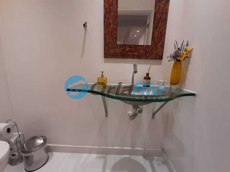 Conheça 7-lavabo do imóvel - 3 QUARTOS, 2 BANHEIROS, LAVABO, 2 DEPEDÊNCIA, 1 VAGA, LEME - OLAP30031 - 7 7-lavabo - 7