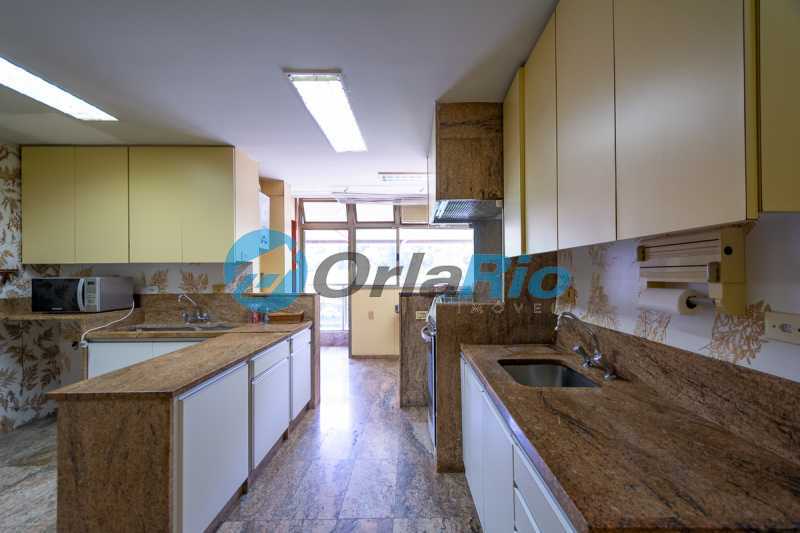 Conheça cozinha do imóvel - 4 QUARTOS, 1 VAGA, VARANDA, DEPENDÊNCIA, 4 VAGAS DE GARAGEM, COPACABANA - OLCO40003 - 28 cozinha - 28