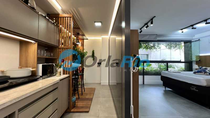 Conheça sala/ entrada/ cozinha do imóvel - Flat à venda Avenida Atlântica, Copacabana, Rio de Janeiro - R$ 3.175.000 - OLFL20008 - 2 sala/ entrada/ cozinha - 2