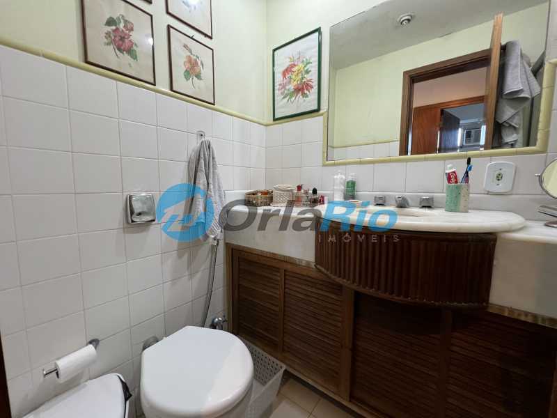 Conheça Banheiro social do imóvel - Apartamento à venda Avenida Atlântica, Leme, Rio de Janeiro - R$ 1.860.000 - OLAP30263 - 24 Banheiro social - 24