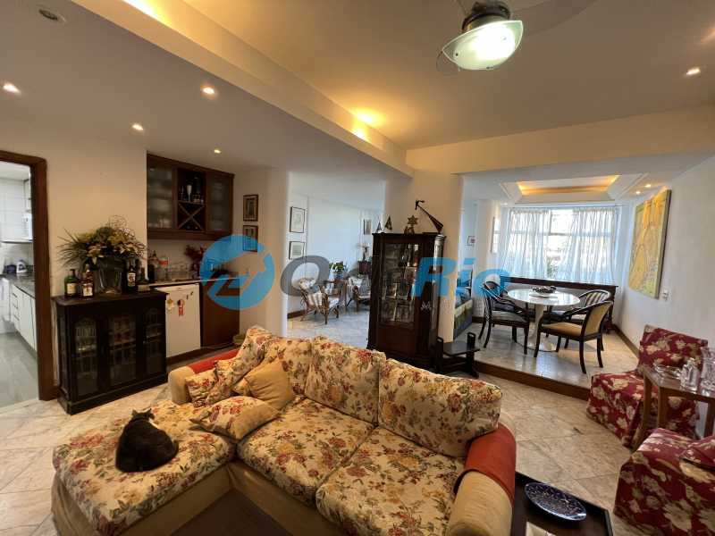 Conheça Sala de estar do imóvel - Apartamento à venda Avenida Atlântica, Leme, Rio de Janeiro - R$ 1.860.000 - OLAP30263 - 5 Sala de estar - 5