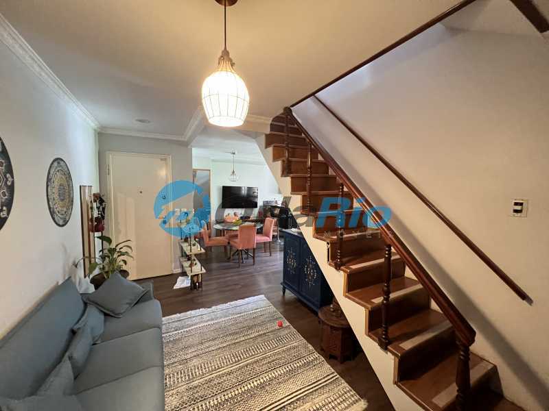 Conheça Sala 1 piso do imóvel - Cobertura à venda Rua Belisário Távora, Laranjeiras, Rio de Janeiro - R$ 1.900.000 - OLCO20014 - 12 Sala 1 piso - 12