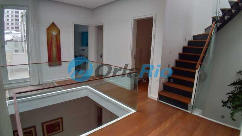 Conheça CIRCULAÇÃO 2 PISO do imóvel - Cobertura à venda Avenida Vieira Souto, Ipanema, Rio de Janeiro - R$ 8.390.000 - OLCO40019 - 20 CIRCULAÇÃO 2 PISO - 20