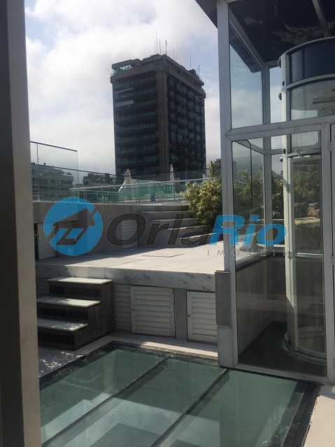 Conheça DECK TERRAÇO do imóvel - Cobertura à venda Avenida Vieira Souto, Ipanema, Rio de Janeiro - R$ 8.390.000 - OLCO40019 - 24 DECK TERRAÇO - 24