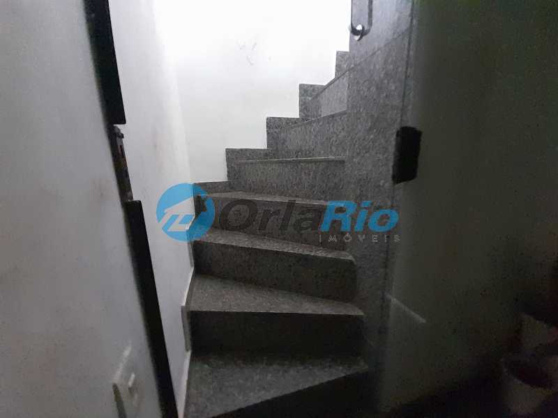Conheça ACESSSO 2° ANDAR do imóvel - Cobertura à venda Rua Bolivar, Copacabana, Rio de Janeiro - R$ 2.400.000 - OLCO70001 - 8 ACESSSO 2° ANDAR - 8