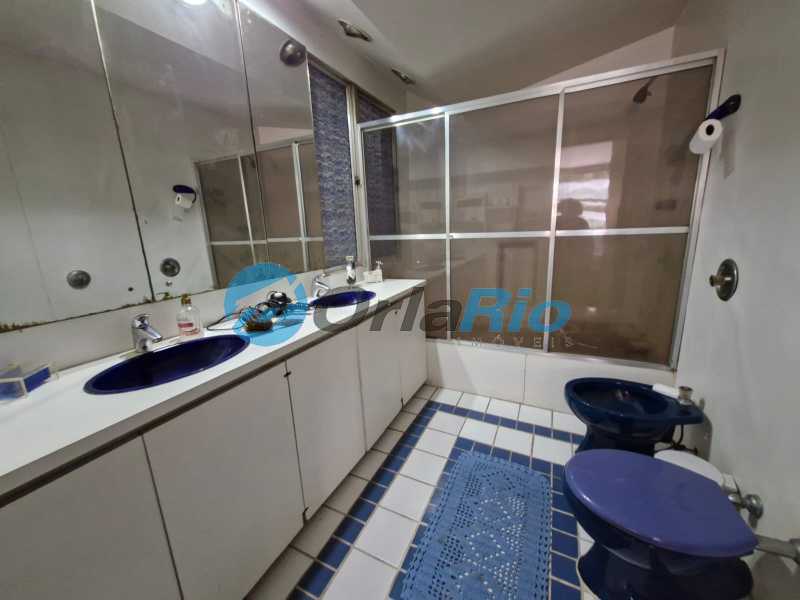 Conheça 18-banheiro suíte do imóvel - Apartamento à venda Avenida Atlântica, Leme, Rio de Janeiro - R$ 3.200.000 - OLAP30845 - 18 18-banheiro suíte - 18