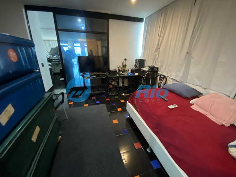 Conheça Quarto suite 2 do imóvel - Cobertura à venda Avenida Atlântica, Copacabana, Rio de Janeiro - R$ 5.000.000 - OLCO20012 - 20 Quarto suite 2 - 20