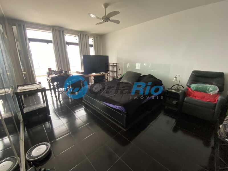 Conheça Quarto suite 1 do imóvel - Cobertura à venda Avenida Atlântica, Copacabana, Rio de Janeiro - R$ 5.000.000 - OLCO20012 - 18 Quarto suite 1 - 18