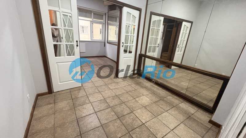 Conheça Sala do imóvel - Kitnet/Conjugado 23m² à venda Avenida Atlântica, Copacabana, Rio de Janeiro - R$ 750.000 - OLKI00205 - 6 Sala - 6