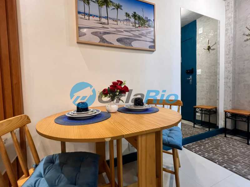 Conheça sala do imóvel - Kitnet/Conjugado 32m² à venda Rua Barata Ribeiro, Copacabana, Rio de Janeiro - R$ 670.000 - OLKI00208 - 18 sala - 18
