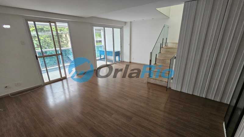 Conheça Sala acesso a área externa do imóvel - Cobertura à venda Rua Timóteo da Costa, Leblon, Rio de Janeiro - R$ 3.300.000 - OLCO20015 - 4 Sala acesso a área externa - 4