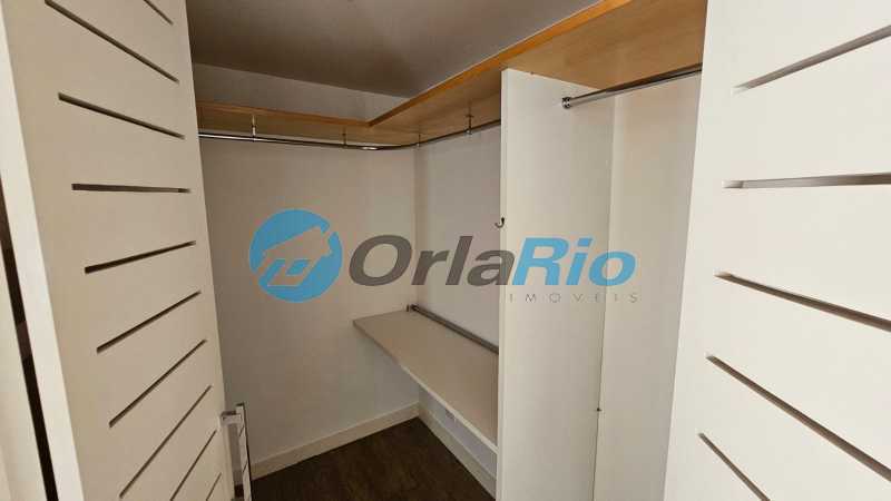 Conheça Closet suíte máster do imóvel - Cobertura à venda Rua Timóteo da Costa, Leblon, Rio de Janeiro - R$ 3.300.000 - OLCO20015 - 15 Closet suíte máster - 15