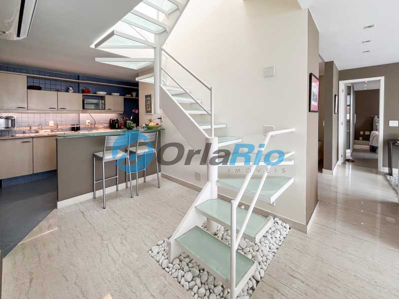 Conheça Sala Acesso a 2 pisoº do imóvel - Cobertura à venda Rua Humberto de Campos, Leblon, Rio de Janeiro - R$ 6.850.000 - OLCO40046 - 25 Sala Acesso a 2 pisoº - 25