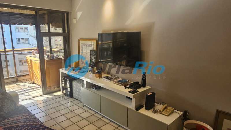 Conheça Falt sala de estar do imóvel - Flat à venda Avenida Bartolomeu Mitre, Leblon, Rio de Janeiro - R$ 2.100.000 - OLFL20012 - 4 Falt sala de estar - 4
